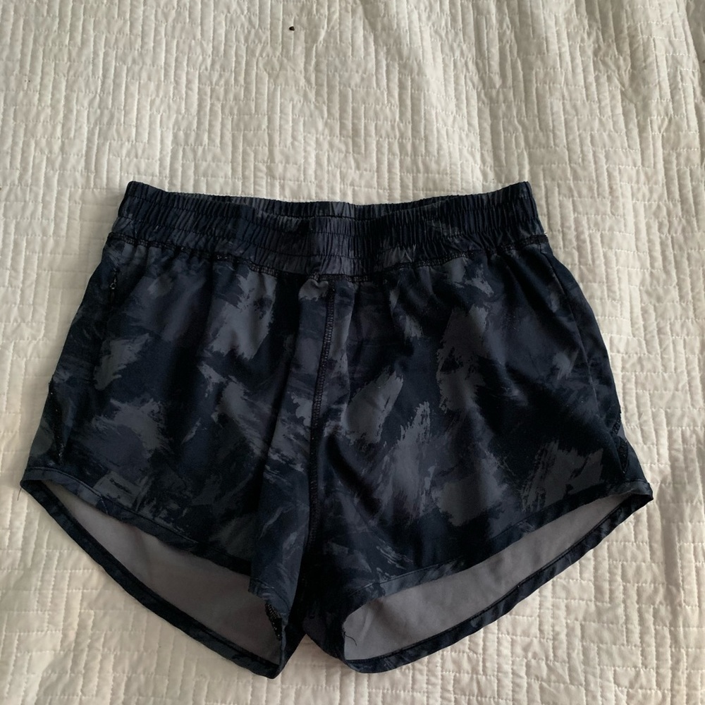 Women’s camp active shorts great length elastic
